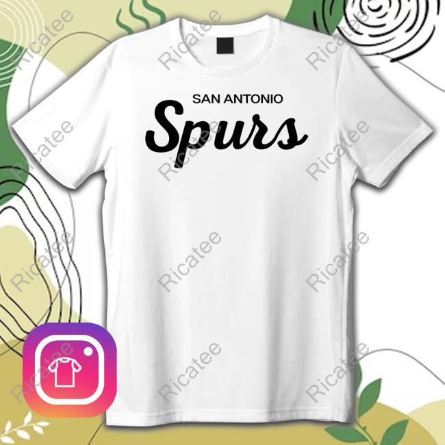 Matthew Tynan Wearing San Antonio Spurs Tee