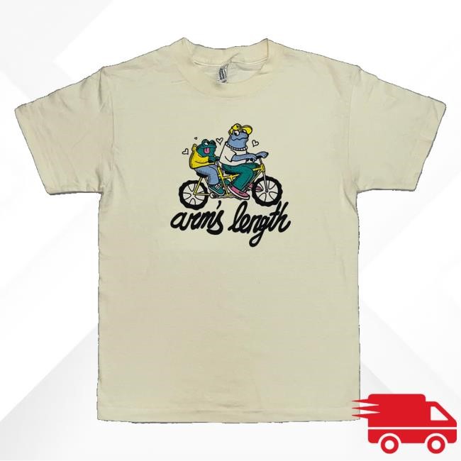 Arm's Length Store Frog & Toad Tee