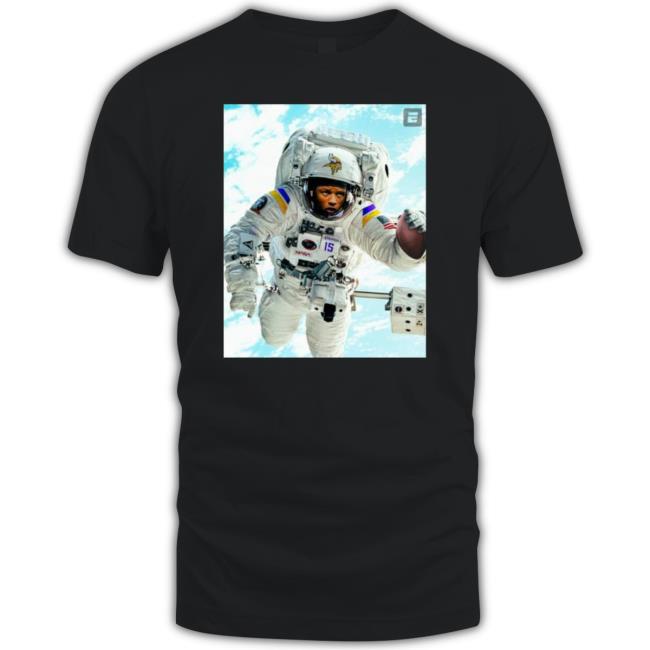 Trending The Passtronaut Wins His Second Straight Game With The Vikings Tee